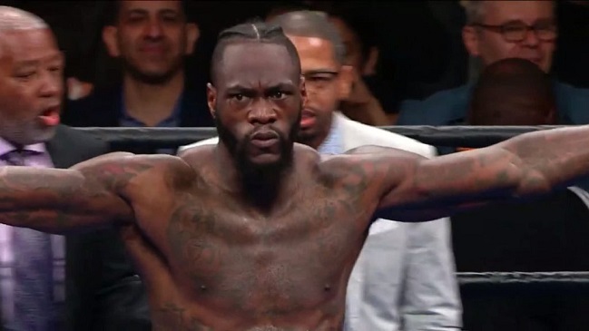 Deontay Wilder retuvo su título de los pesos pesados con nocaut en el primer round