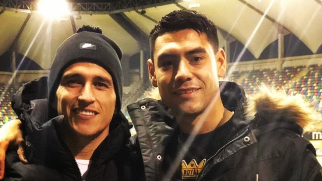 Felipe Mora y Bryan Carrasco presenciaron en el estadio la victoria de Audax Italiano sobre Curicó