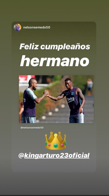 ¡Larga vida al Rey! Compañeros de la Roja y de Barcelona saludaron a Arturo Vidal