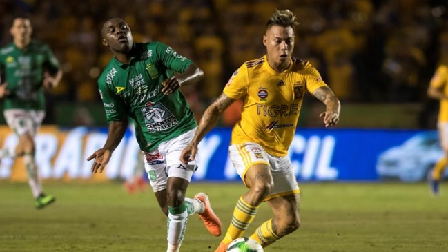 Tigres de Eduardo Vargas le ganó la primera final a León de Jean Meneses en México