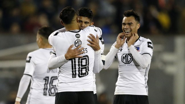 Colo Colo recortó distancia con el líder gracias a una abultada victoria sobre Audax Italiano