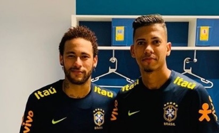 Sparring que le hizo un túnel a Neymar abandonó la concentración de la selección brasileña