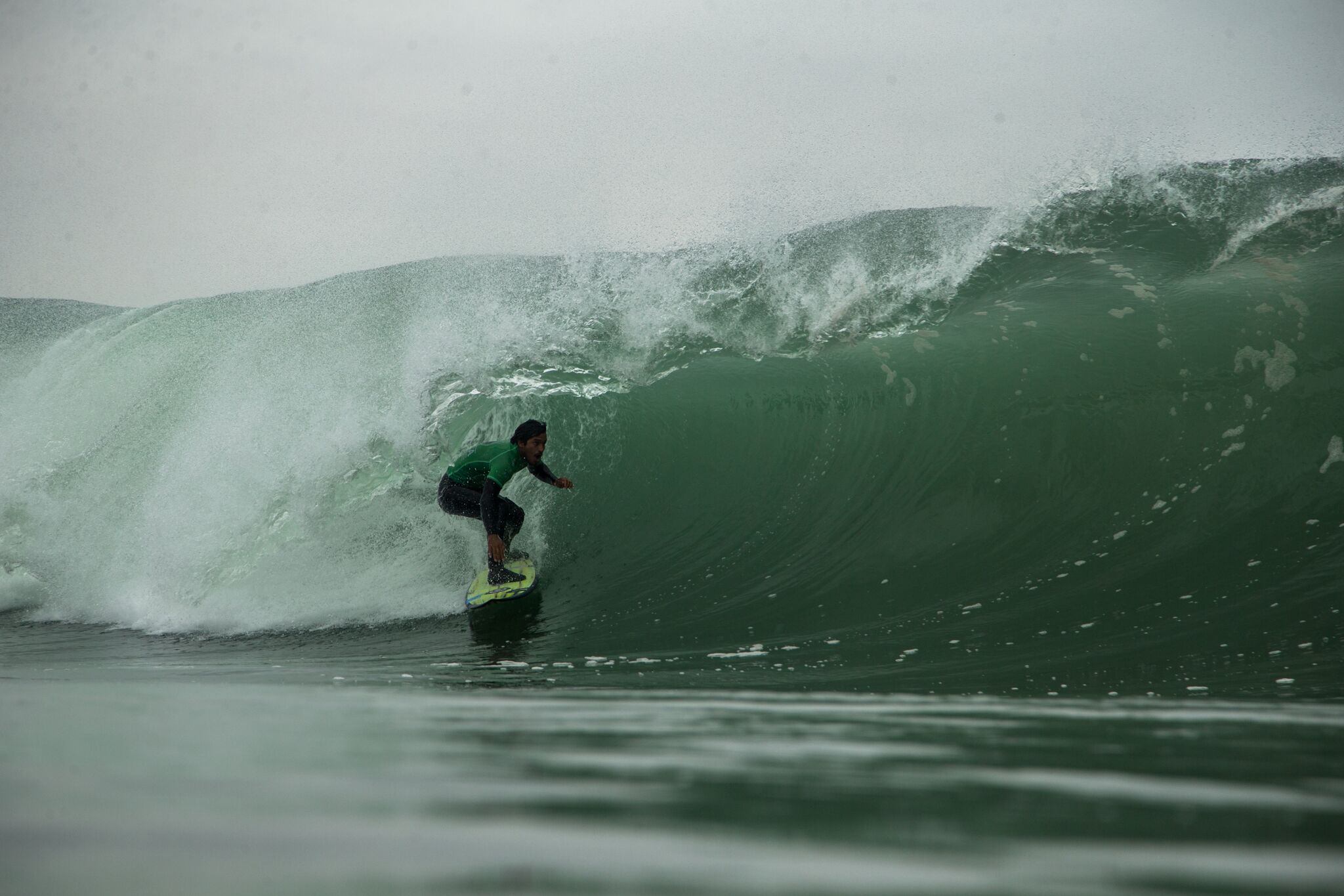 Sólo un chileno sigue en competencia en un Arica Pro Tour en el que destacan los riders peruanos