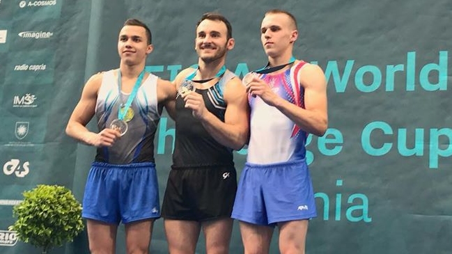 Tomás González obtuvo medalla de oro en suelo en el World Challenge de Eslovenia