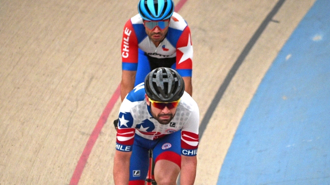 Ciclistas chilenos Cabrera y Peñaloza compiten en Italia contra los mejores del mundo