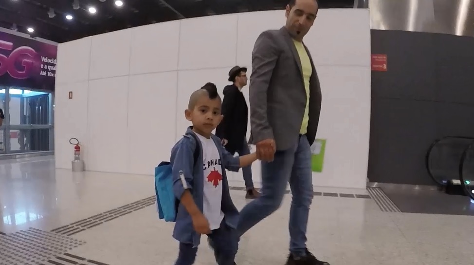 La travesía hacia nuestro país del niño iraní fanático de Arturo Vidal para reunirse con su ídolo