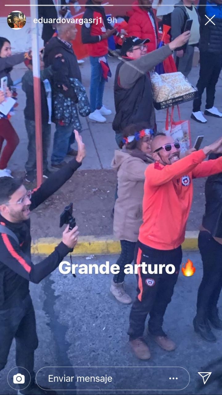 Arturo Vidal y Eduardo Vargas se trolearon en redes sociales