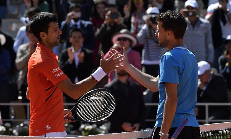 Dominic Thiem impuso sus condiciones en París y eliminó a Novak Djokovic de Roland Garros