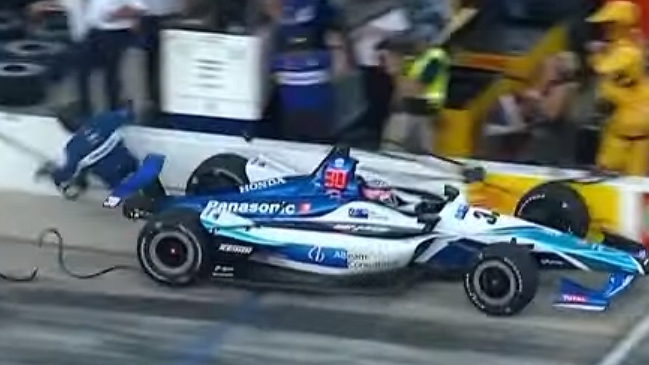 Piloto japonés atropelló a un miembro de su equipo en IndyCar