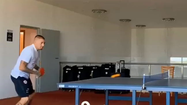 “Eres malo, Nico”: Arturo Vidal volvió a trolear a Castillo