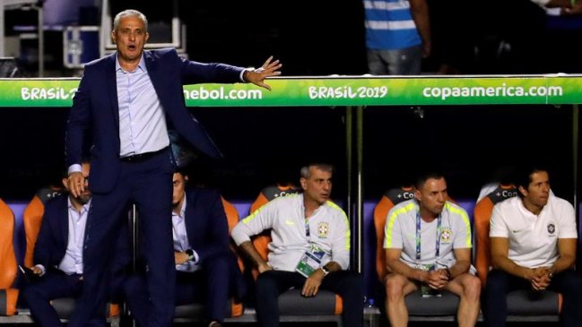 Tite sugirió que el público brasileño tiene que ser paciente con su selección