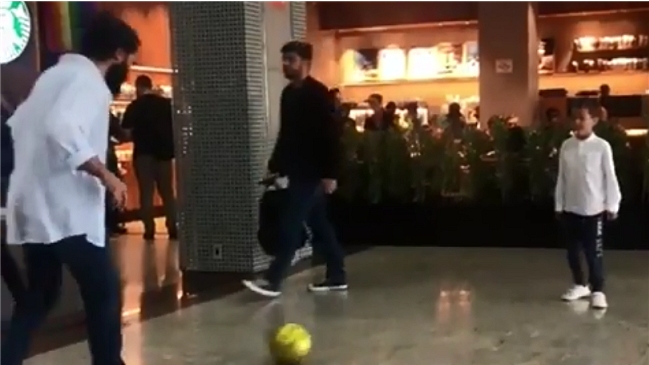 El divertido juego de Juan Pablo Sorín y un niño en el aeropuerto de Sao Paulo