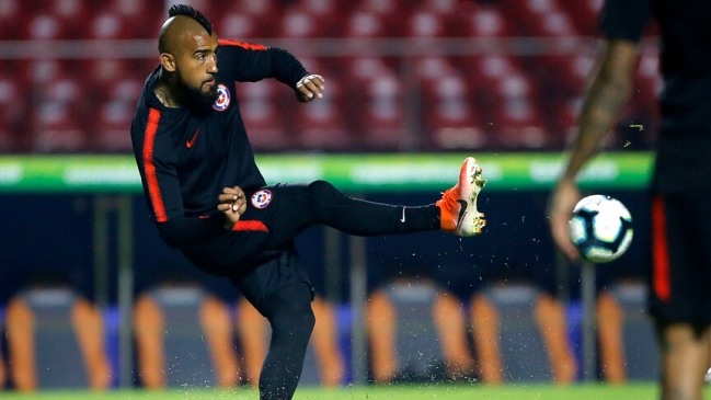 Barcelona destacó “el reto del tricampeonato de Arturo Vidal” en la Copa América