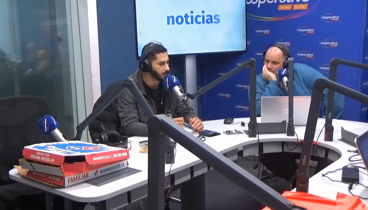 Herrera: Aránguiz es el jugador más ordenado que ha tenido Chile en los últimos diez años