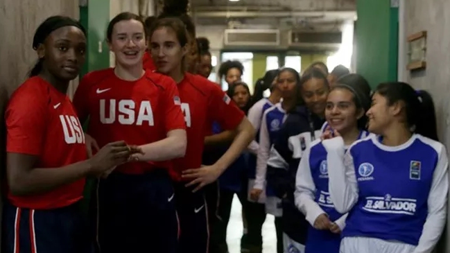 EE.UU. aprovechó altura de sus jugadoras y arrolló a El Salvador en el Premundial sub 16