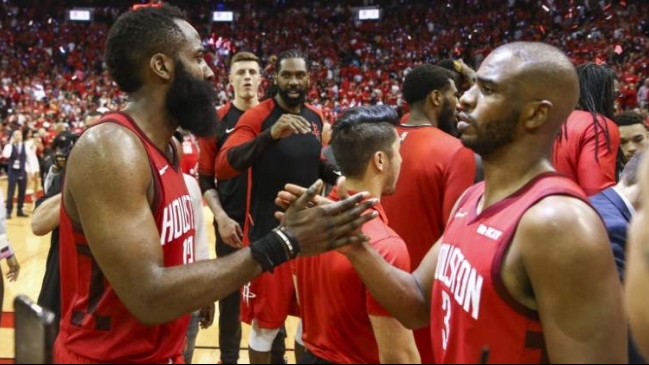 “Es él o yo”: la fuerte pelea entre Chris Paul y James Harden