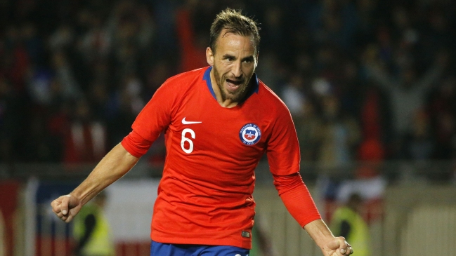 Chile arrancó con un golazo de “Chapita” Fuenzalida ante Ecuador