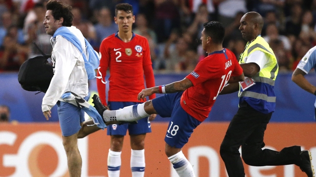 Rueda defendió reacción de Jara ante hincha: Quizás trató de hacer respetar su lugar de trabajo