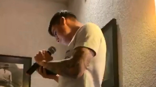 El sparring Alex Ibacache tuvo un “bautizo” comandado por Arturo Vidal en la Roja