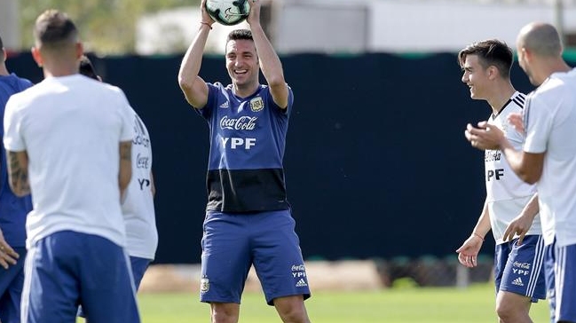 Argentina practicó penales y Scaloni alista dos cambios para jugar ante Venezuela