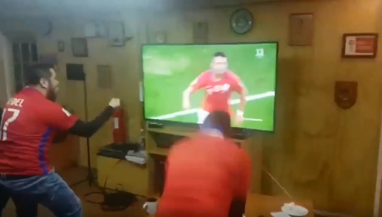 Así vibraron en la Antártica con el penal de Alexis que le dio el triunfo a la Roja sobre Colombia