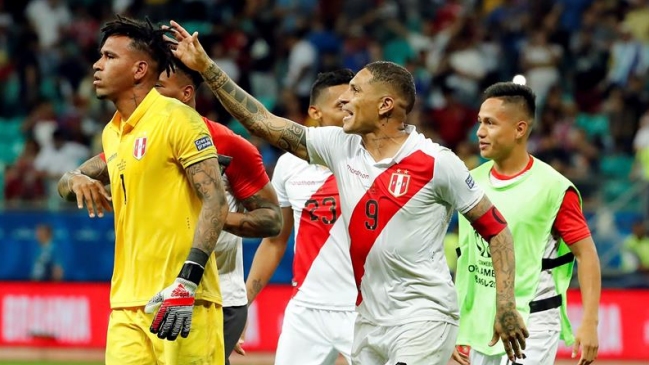 La selección peruana también llegó a Porto Alegre con miras al “Clásico del Pacífico” ante Chile