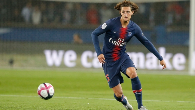 Juventus confirmó la llegada del francés Adrien Rabiot