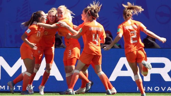 Holanda y Suecia chocan en Lyon en busca del segundo boleto a la final del Mundial Femenino