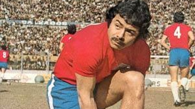 Revisa una serie de golazos para recordar al cumpleañero Carlos Caszely