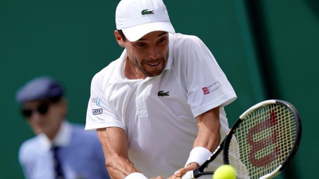 Bautista venció a Khachanov e igualó su mejor actuación en Wimbledon