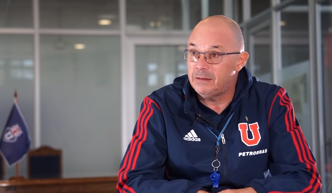 Alfredo Arias destacó la “entrega total” de los jugadores en la intertemporada de U. de Chile