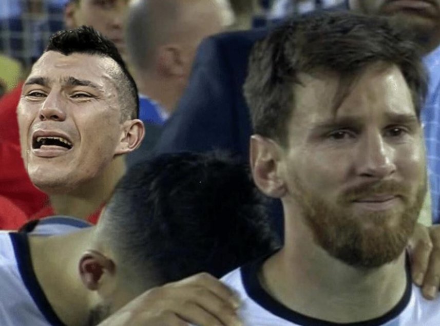 “Cuidado con el pitbull”: Los memes que generó el altercado de Medel y Messi en la Copa América