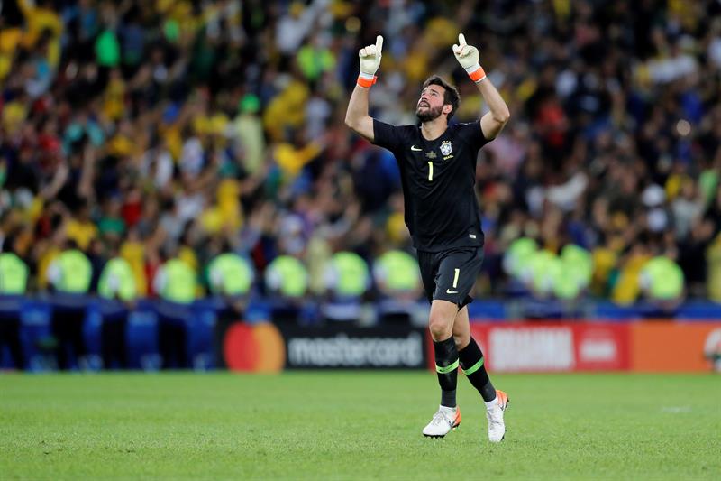 Con dos chilenos: El 11 ideal de la Copa América de Brasil 2019