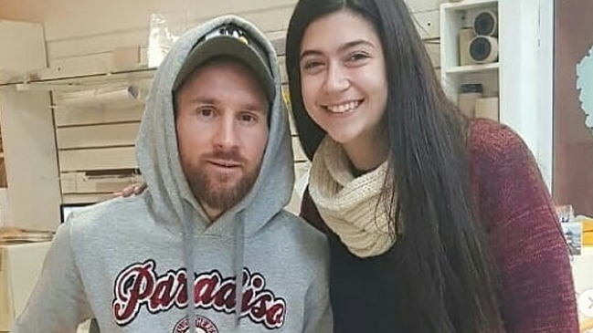 Lionel Messi causó furor con su presencia en un mall de Rosario