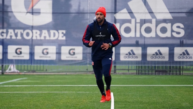 Jean Beausejour regresó a las prácticas en la U tras terminar su participación en la Copa América