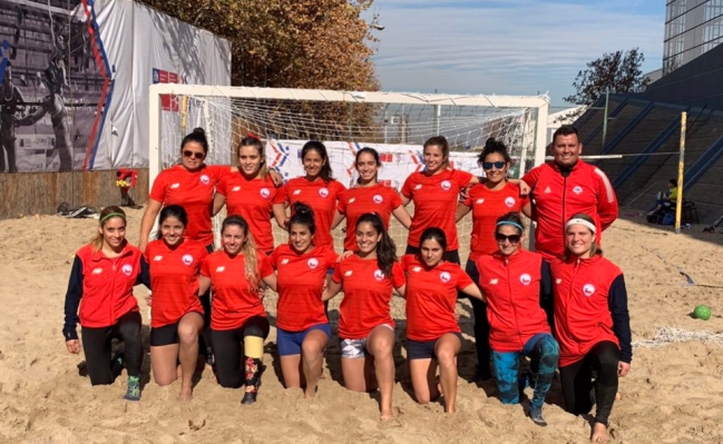 Selecciones chilenas de balonmano playa buscarán inédita clasificación al Mundial
