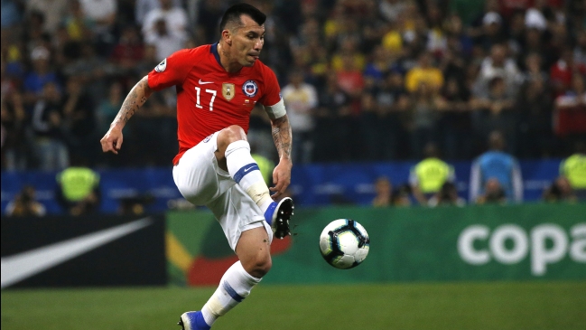 Fiorentina busca a un “Pitbull”: Montella quiere a Gary Medel para su proyecto