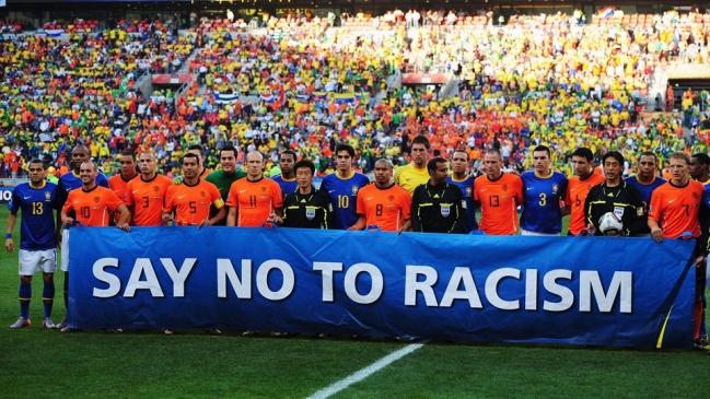 Nuevo código disciplinario de FIFA permite a árbitros finalizar partidos por racismo