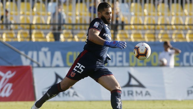 Medio español sobre Johnny Herrera: “Un portero chileno busca la fama atacando a Messi”