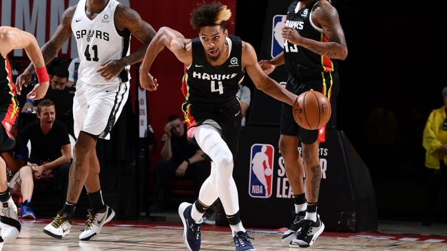 Atlanta Hawks derrotó a San Antonio Spurs en la Liga de Verano de la NBA