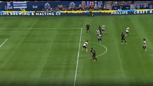 Felipe Gutiérrez anotó un golazo en la victoria de Sporting Kansas City por la MLS