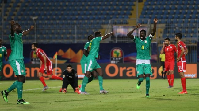 Un autogol de Túnez en los últimos minutos permitió a Senegal avanzar a la gran final de Africa