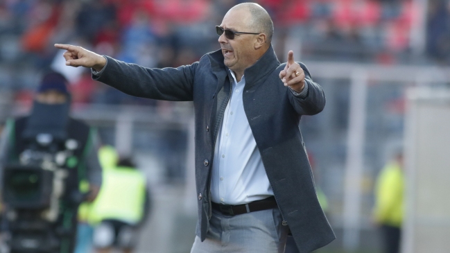 Alfredo Arias y el triunfo de la U: Temuco nos complicó harto, pero nunca dejamos de atacar