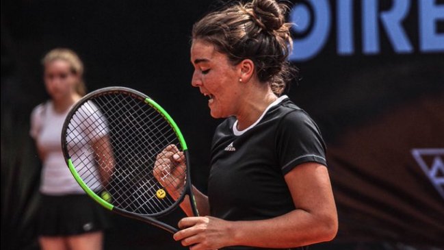 Fernanda Brito arrasó en su debut en el W15 de Lima