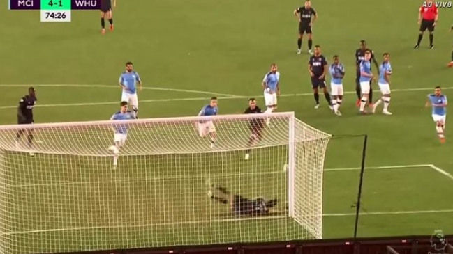 La notable tapada que marcó el regreso de Claudio Bravo a las canchas