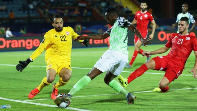 Un error en la zaga de Túnez le dio a Nigeria el tercer lugar en la Copa Africana de Naciones