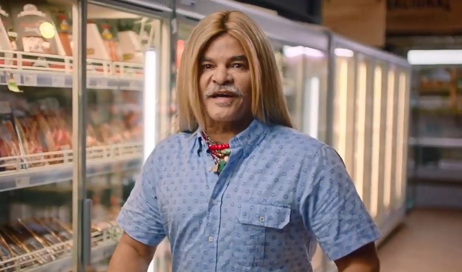 El “Pibe” Valderrama cambió su característico peinado para un spot publicitario