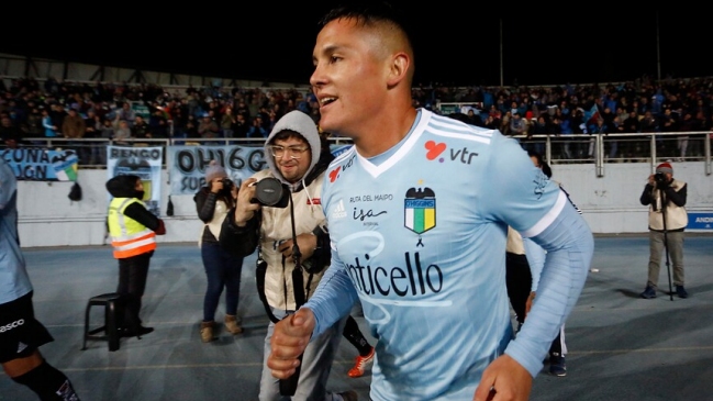 Estudiantes de La Plata logró acuerdo con O’Higgins por el fichaje de Juan Fuentes