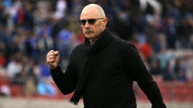 Arias sobre cánticos en los que pedían a Herrera: Me parece normal, pero debo tomar decisiones