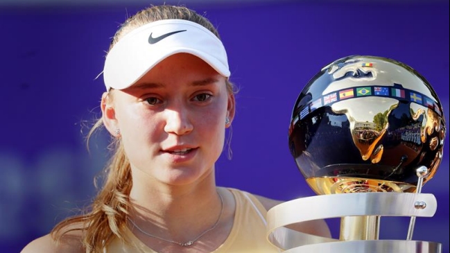 Elena Rybakina obtuvo su primera corona tras arrollador triunfo en Bucarest